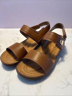 Flex Step Brown Leather Strap Sandals NWT size 11W wide style Rossy cushioned